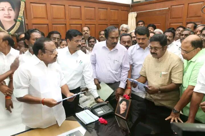 எம்.எல்.ஏ.வாக பதவி ஏற்றார் டிடிவி தினகரன்..!
