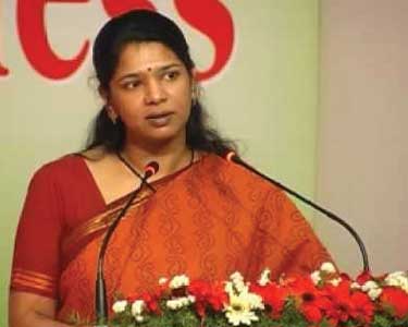 தி.மு.க. மகளிர் அணியில் பணியாற்றுவதையே விரும்புகிறேன்: கனிமொழி எம்.பி.