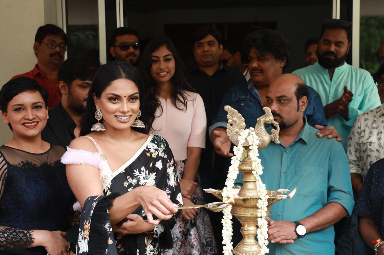 அரசு குறிப்பிடும் விலைக்கு மேல் சினிமா டிக்கெட் விலை விற்கப்பட்டால் நானே சென்று அடிப்பேன் – மன்சூர் அலிகான் ஆவேசம்