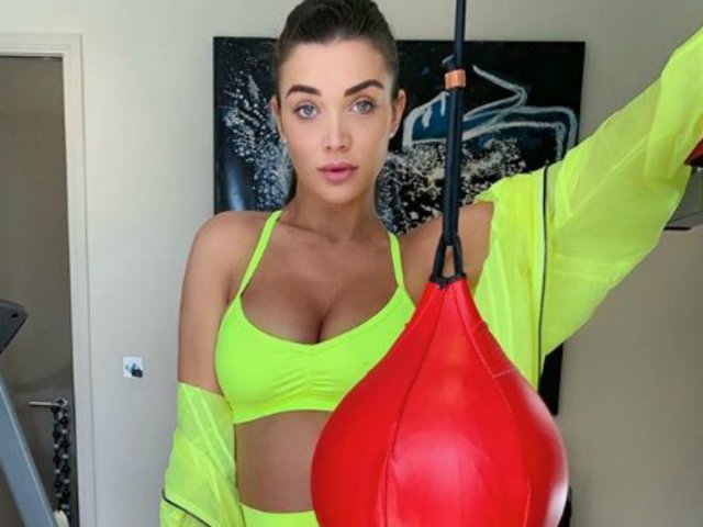 Amy Jackson flaunts baby bump as she continues doing yoga in 6th month of pregnancy!