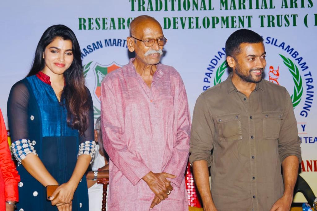 சூர்யா, கார்த்தி, சாய் தன்ஷிகா கலந்து கொண்ட பாண்டியன் மாஸ்டர் நடத்திய சிலம்பம் பெல்ட் கிரடிங் நிகழ்ச்சி