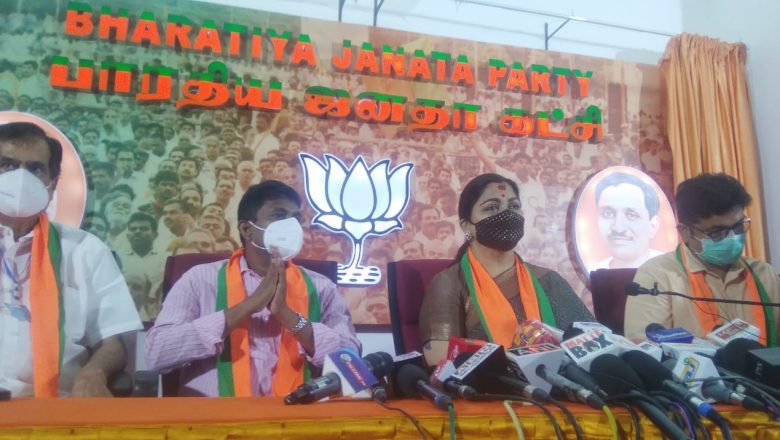 மூளை வளர்ச்சி இல்லாத கட்சி காங்கிரஸ் என்கிறார் பல ஆண்டுகளாக அங்கு இருந்த குஷ்பு