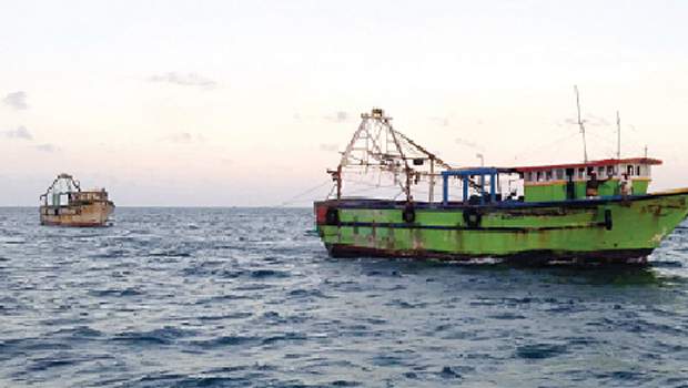 14 ராமேஸ்வரம் மீனவர்கள் கைது :இலங்கை கடற்படை நடவடிக்கை!