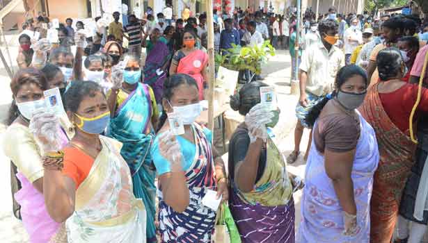 தமிழகத்தில் 71.79 சதவீத வாக்குப்பதிவு: 5 மணிக்குப்பிறகு 8.19 சதவீதம் பதிவு!