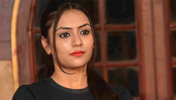 காதலை எதிர்த்த அண்ணனை கூலிப்படையை வைத்து கொலை செய்த நடிகை!