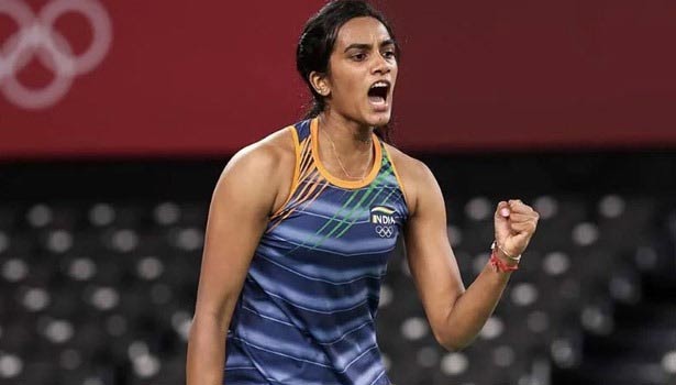 டோக்கியோ ஒலிம்பிக் – அரையிறுதிக்கு முன்னேறினார் பி.வி. சிந்து!