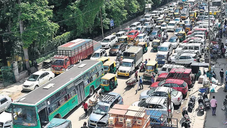 வாகன நெரிசலை குறைக்க சென்னையில் 300 சாலைகளில் புதிய கண்காணிக்கும் கருவி!