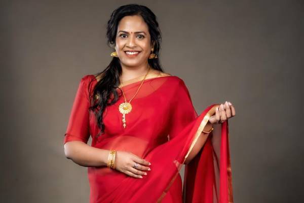 10 வருடத்தில் தவிர்க்க முடியாத நடிகையாக வளர்ந்து நிற்கும் லிசி ஆண்டனி!