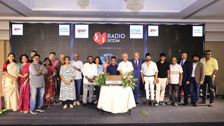 புதுமையான கதை சொல்லும் செயலியும் ஆடியோ OTTயுமான ரேடியோ ரூம்