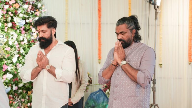 யாஷின் ‘டாக்ஸிக்- ஏ ஃபேரி டேல் ஃபார் க்ரோன் -அப்ஸ் ‘ஆங்கிலம் மற்றும் கன்னடத்தில் படமாக்கப்பட்ட முதல் இந்திய திரைப்படமாகும்