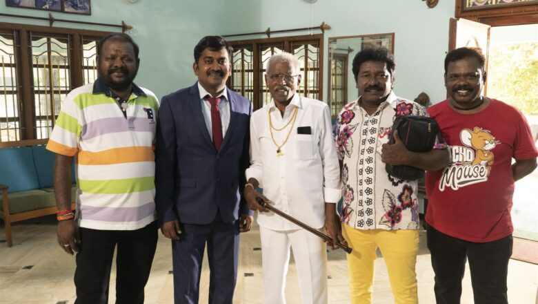 விறுவிறுப்பான படப்பிடிப்பில் கருணாஸ் – கருணாகரன் நடிக்கும் ” சுந்தரா டிராவல்ஸ் சூப்பர் பாஸ்ட் “