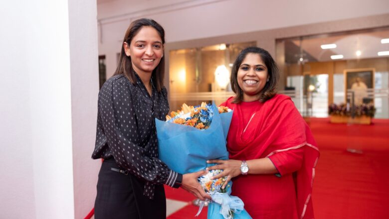 சத்யபாமா அறிவியல் மற்றும் தொழில்நுட்ப நிறுவனத்திற்கு வருகை தந்த, கேப்டன் ஹர்மன்ப்ரீத் கவுர்!