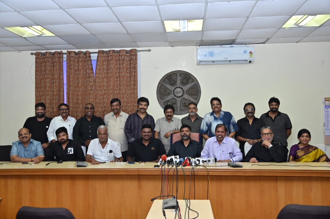 பாரதிராஜா, பாக்யராஜ் இருவருக்கும் மணிமண்டபம், மார்பளவு சிலை திரையுலகம் சார்பில் மிக பிரமாண்ட விழா!