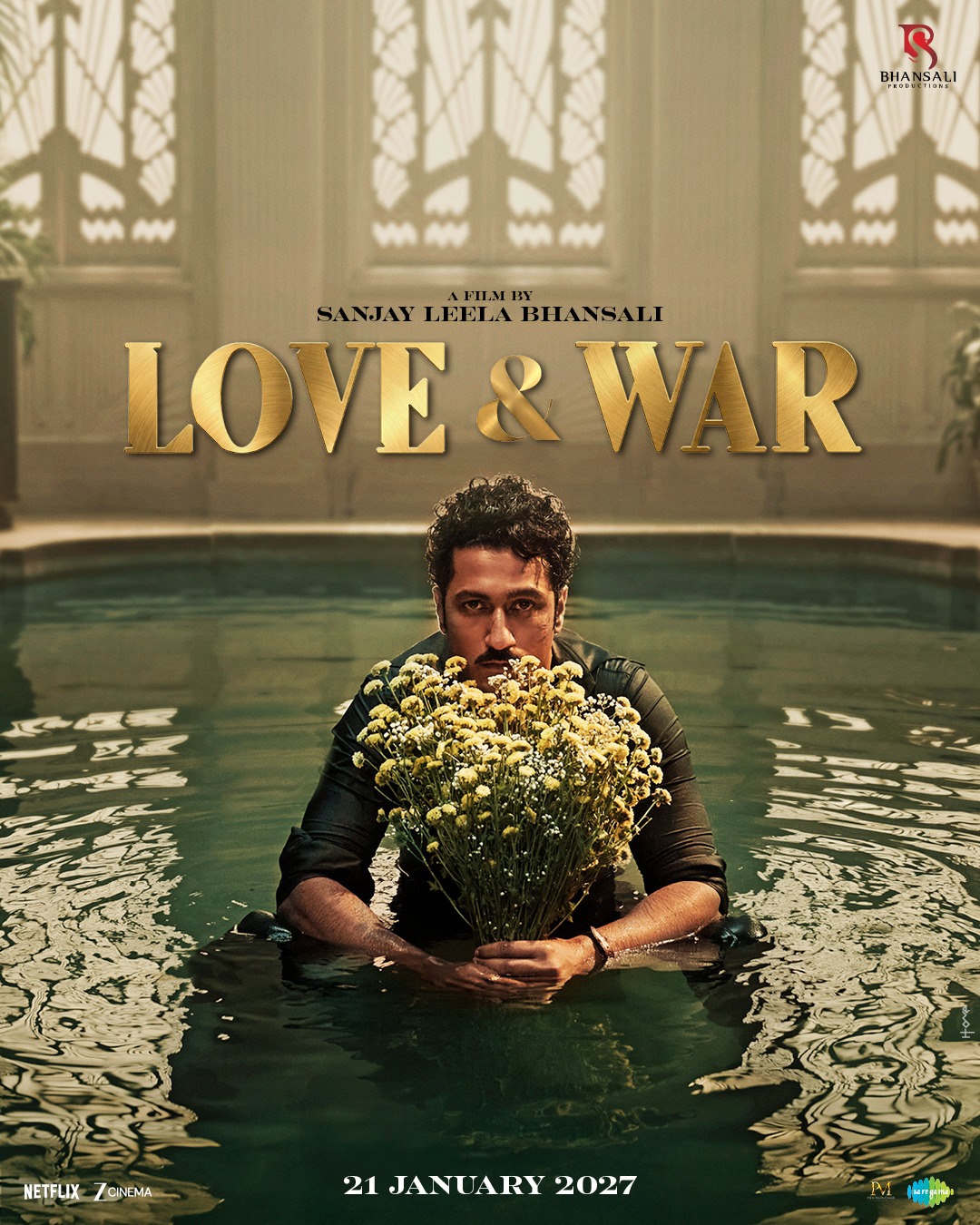 சஞ்சய் லீலா பன்சாலியின் ‘Love & War’ படத்தில் விக்கி கௌஷலின் இரு மாறுபட்ட தோற்றங்கள்!